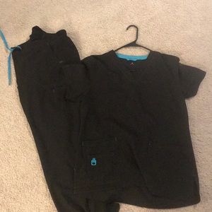 Black carhartt scrub set